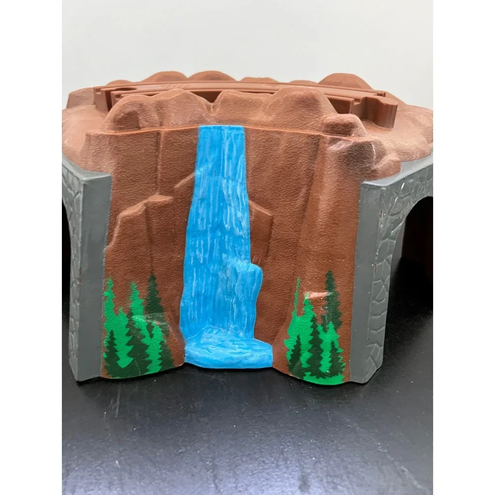 Imaginarium Thomas & Friends Mountain Waterfall Tunnel Sound Track Brown - 2pc